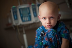 00137970-005, 09-10-09, children inpatient, portraits, inpatient room, infusion pump, bald, smiling, male, boy, Carson Ross,