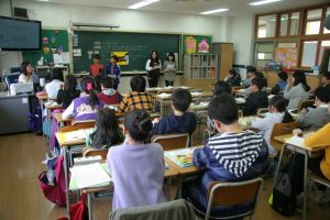 school-class-401519_1920 (800x533)